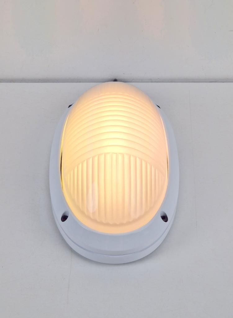 Vintage simes buitenlamp wandlamp metaal glas ’80 italy wit, Tuin en Terras, Buitenverlichting, Wandlamp, Ophalen of Verzenden