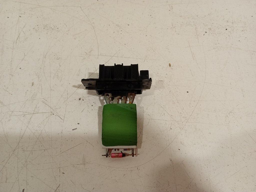 Kachelweerstand Opel Corsa, Onderdelen@venauto.nl, Van der Ven Autorecycling B.V., Gebruikt, Ettenseweg 76, 4706 PB Roosendaal, The Netherlands