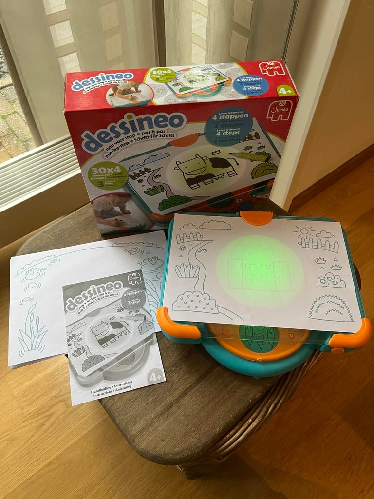 Jumbo Dessineo Leren Tekenen Projectieset Compleet, Ophalen of Verzenden, Zo goed als nieuw, Knutselen, Met licht