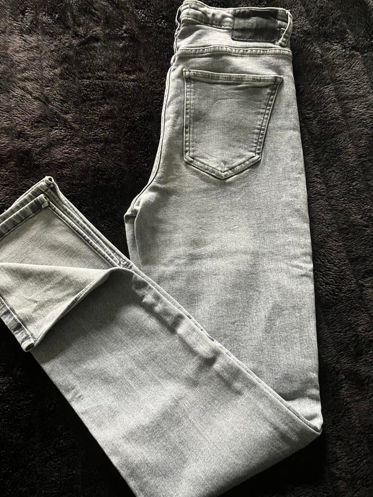ZARA spijkerbroek used look maat 38, Ophalen of Verzenden, Zo goed als nieuw, Grijs, W30 - W32 (confectie 38/40)