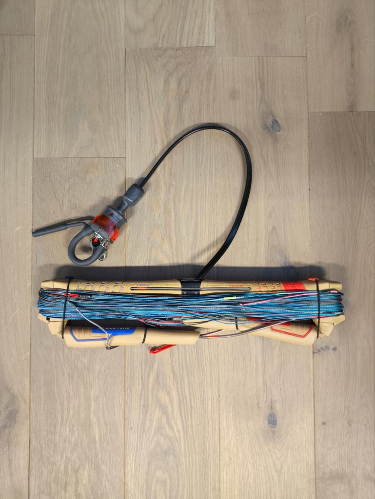 Duotone Click Bar Medium 2026 - Topstaat!, Watersport en Boten, Kitesurfen, 9 m², Bar, Geen board, Ophalen of Verzenden