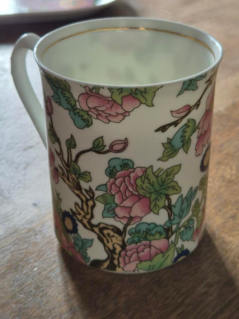Royal Garden Fine Bone China mok, theekop 4 stuks, Ophalen of Verzenden, Zo goed als nieuw, Overige stijlen, Kop(pen) en/of Schotel(s)