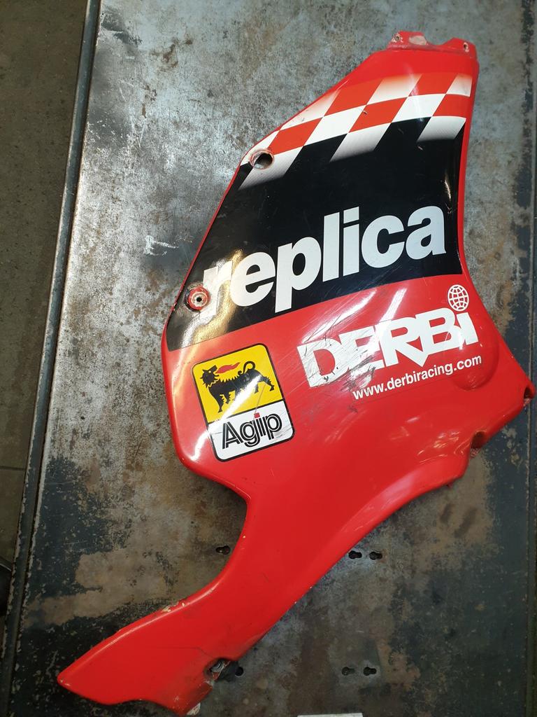 Derbi GPR 50 kuipdeel rechts., Ophalen of Verzenden, Gebruikt, Kap, Derby