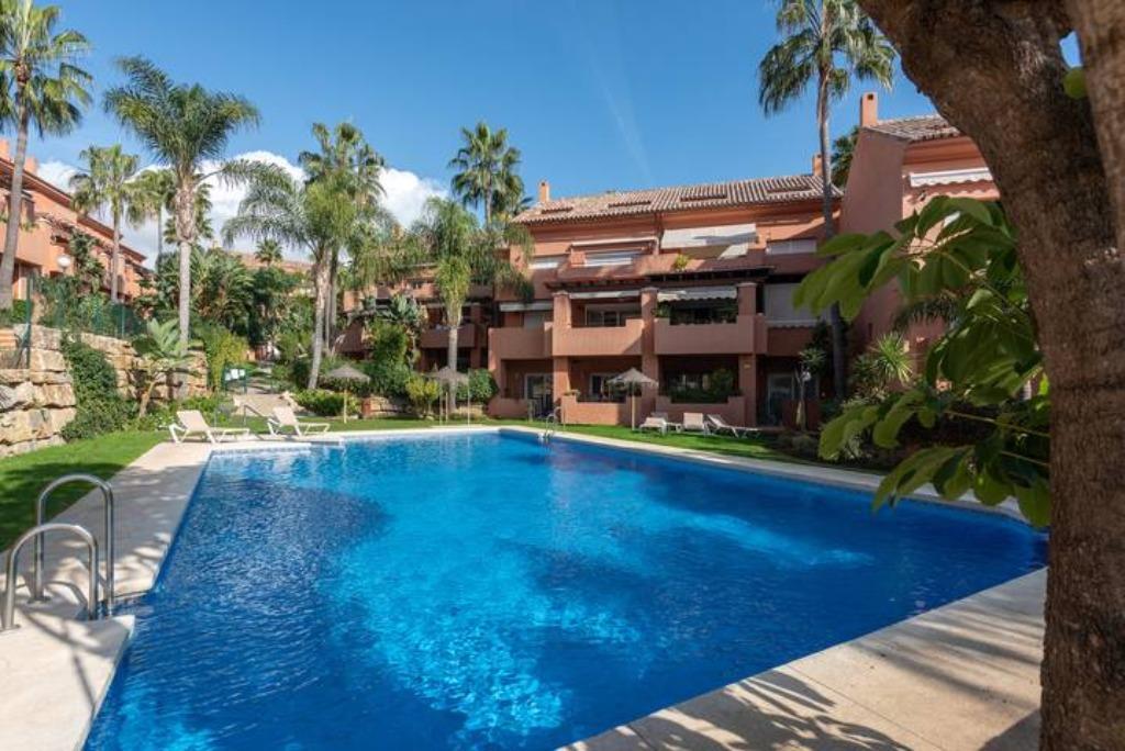Estepona Costa Sol - boek nu sept 26 en winter 26-27, Vakantie, Vakantiehuizen | Spanje, 5 personen, Wasmachine, Appartement, Costa del Sol