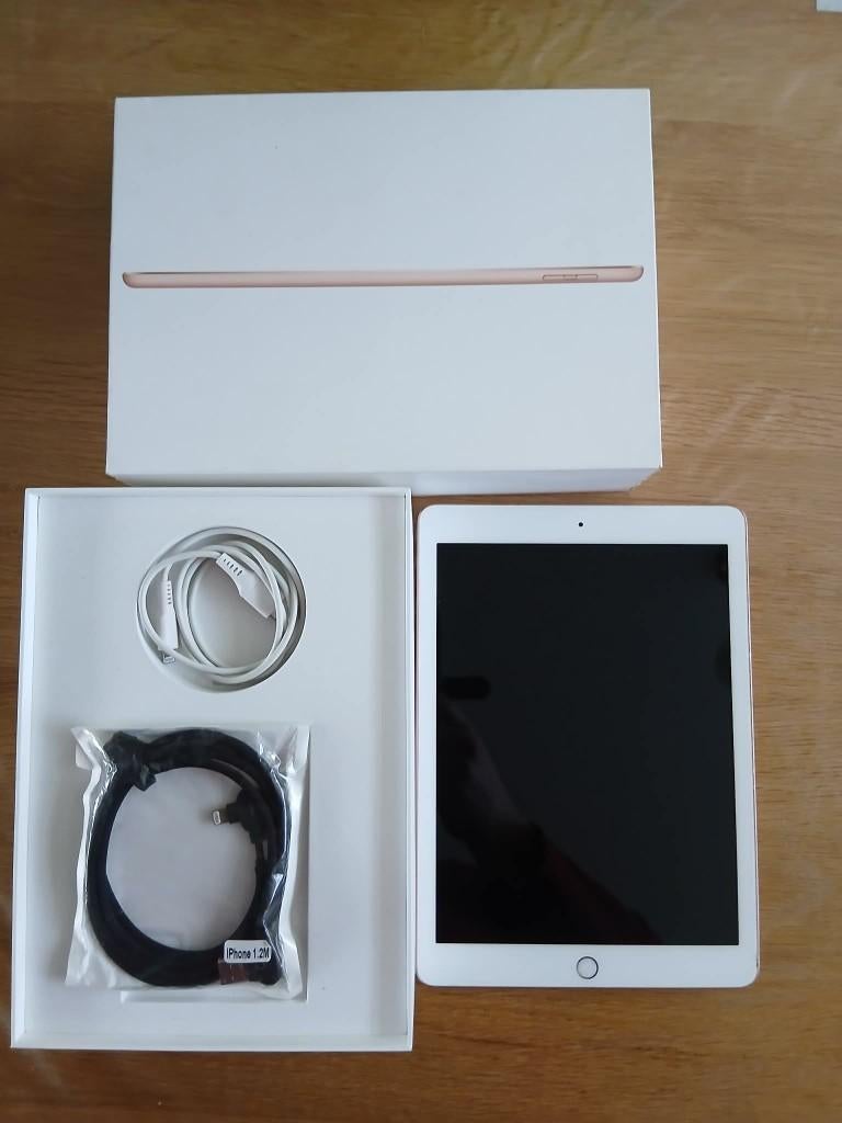 Ipad 6th gen 128GB wifi gold, Gebruikt, Apple iPad, 128 GB, Ophalen
