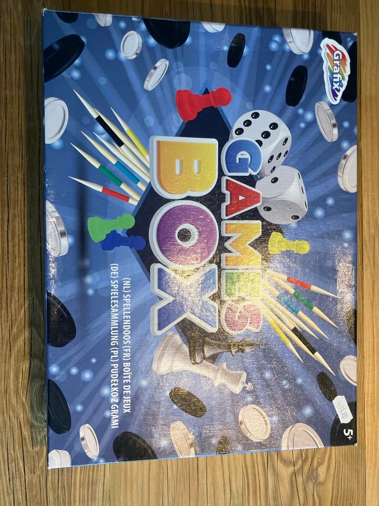 Spellendoos met diverse spellen, Hobby en Vrije tijd, Gezelschapsspellen | Bordspellen, Vijf spelers of meer, Ophalen of Verzenden