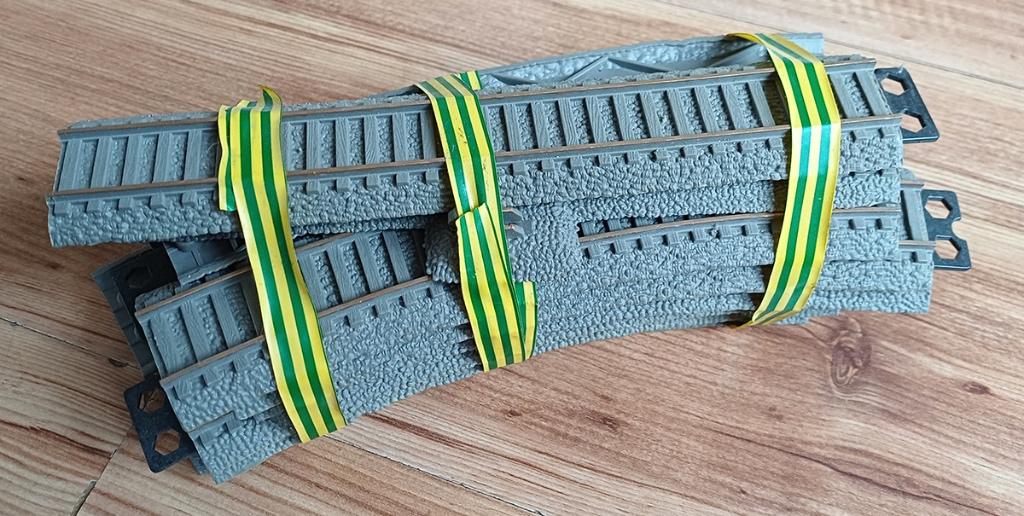 Set treinrails - Märklin - in goede staat, Gelijkstroom of Wisselstroom, Rails, Ophalen of Verzenden, Zo goed als nieuw