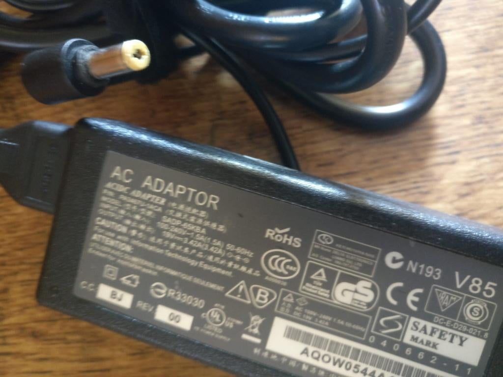Laptop AC adapter oplader SADP 65KBA Toshiba Asus Compaq 65W, Ophalen of Verzenden, Gebruikt, Delta Electronics Inc.