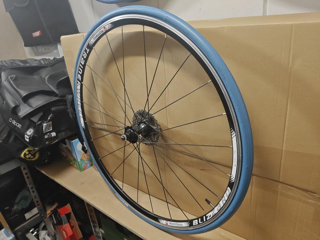Nieuwe Montano Blizzard Wiel + Tacx band + Shimano 10 Speed, Fietsen en Brommers, Ophalen of Verzenden, Gebruikt, Montano