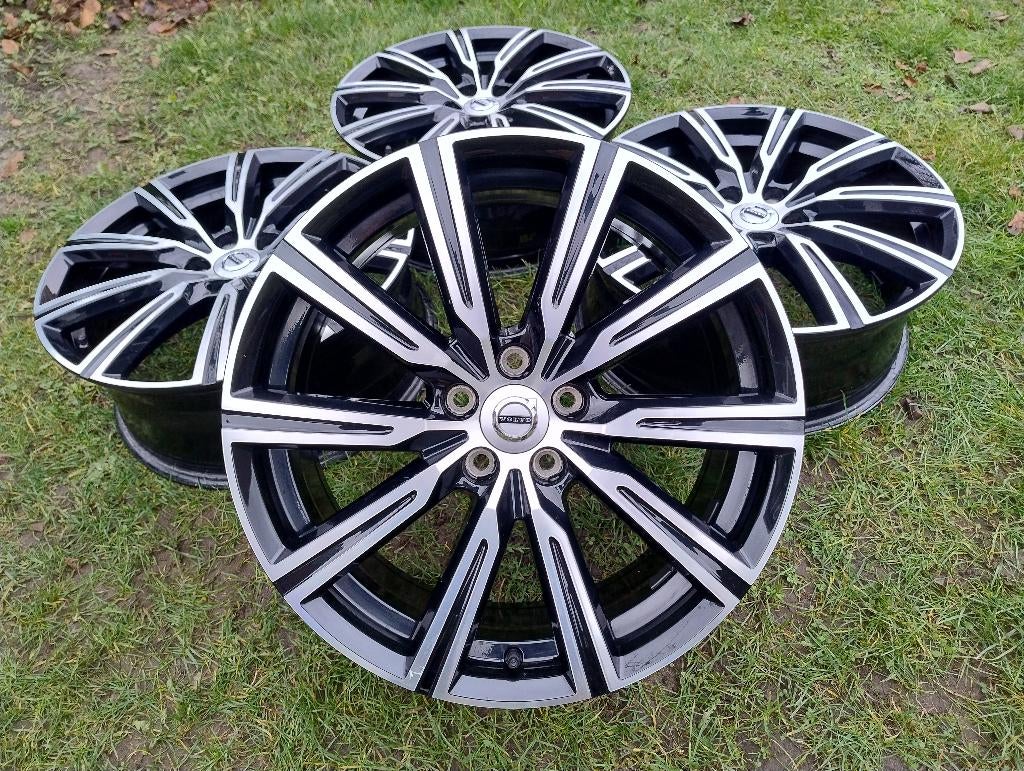 Originele velgen VOLVO 19 inch R-DESIGN XC60 5x108, Auto-onderdelen, Banden en Velgen, Velg(en), 235 mm, Zomerbanden, Ophalen