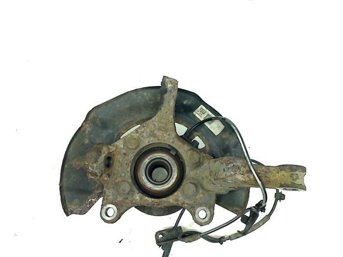 Fusee links-voor van een Toyota Avensis, Gebruikt, -, -, Ophalen of Verzenden