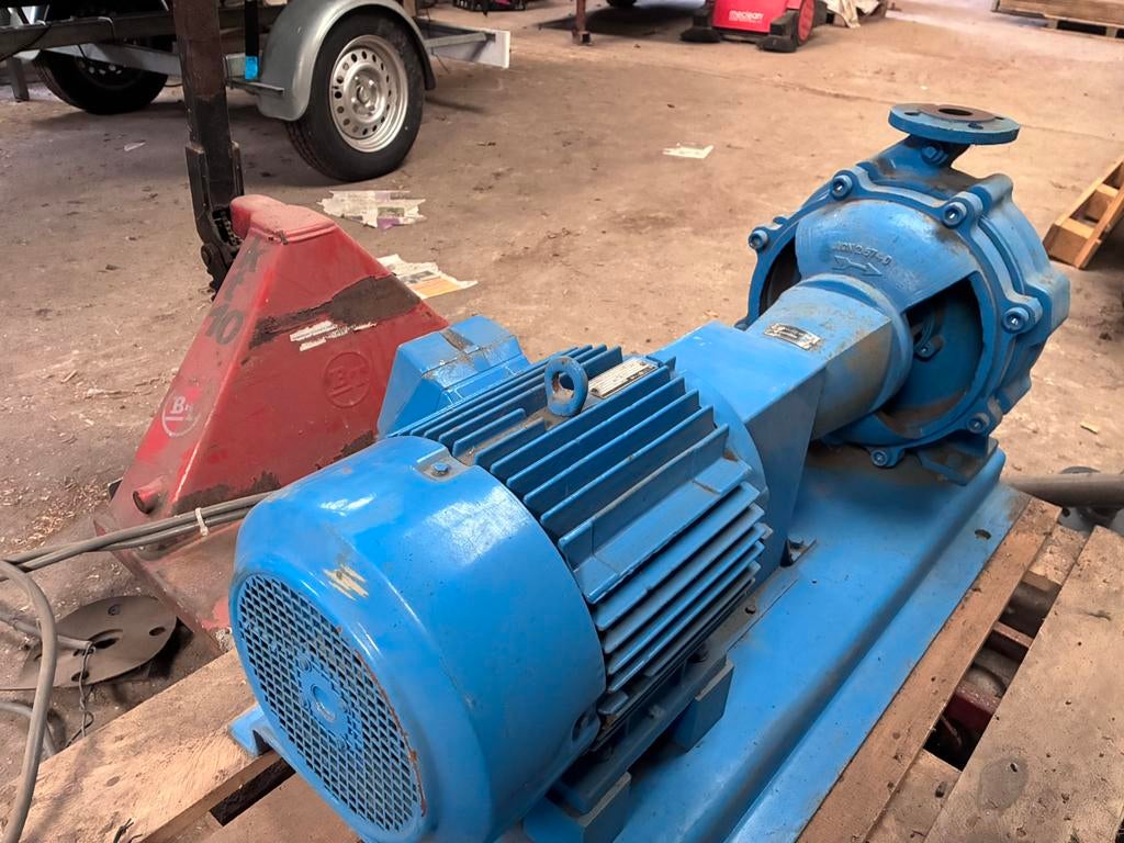 Waterpomp Stork grote capaciteit!, Ophalen, Zo goed als nieuw, Elektromotor