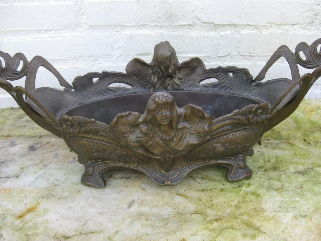 antieken bronzen jardiniere, Antiek en Kunst, Antiek | Koper en Brons, Ophalen of Verzenden, Brons