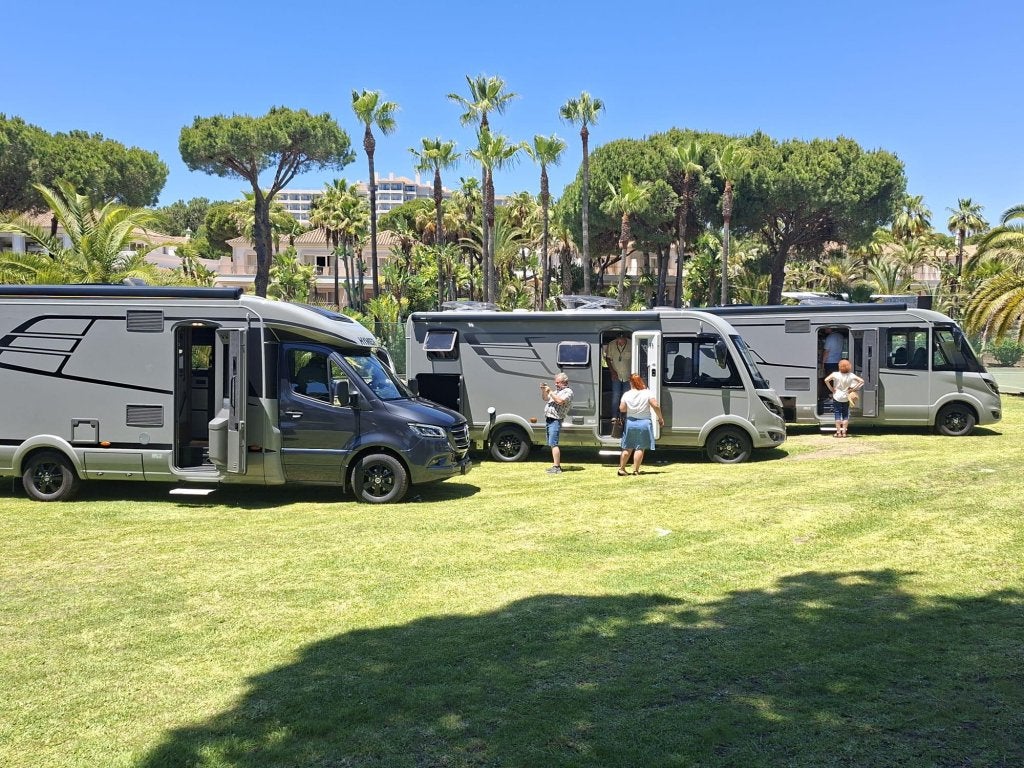 Hymer B-MC I 580 TAMAC GREY+BOVENKASTEN, Caravans en Kamperen, Boiler, 6 tot 7 meter, Bedrijf, Diesel