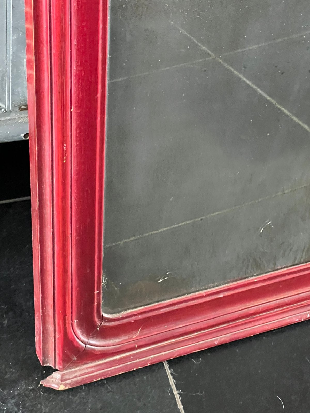 OUDE GROTE SPIEGEL MET VERWEERD GLAS, Antiek en Kunst, Antiek | Spiegels, Ophalen, Rechthoekig