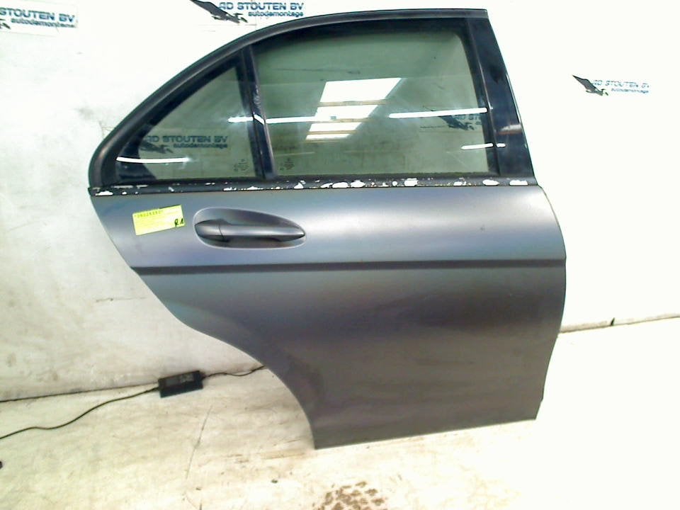 Portier Rechts Achter Mercedes-Benz C (W204) 2009, Auto-onderdelen, Gebruikt, Mercedes-Benz AG, Mercedes-Benz, Mercedesstraße 120, Stuttgart 70372, , Duitsland