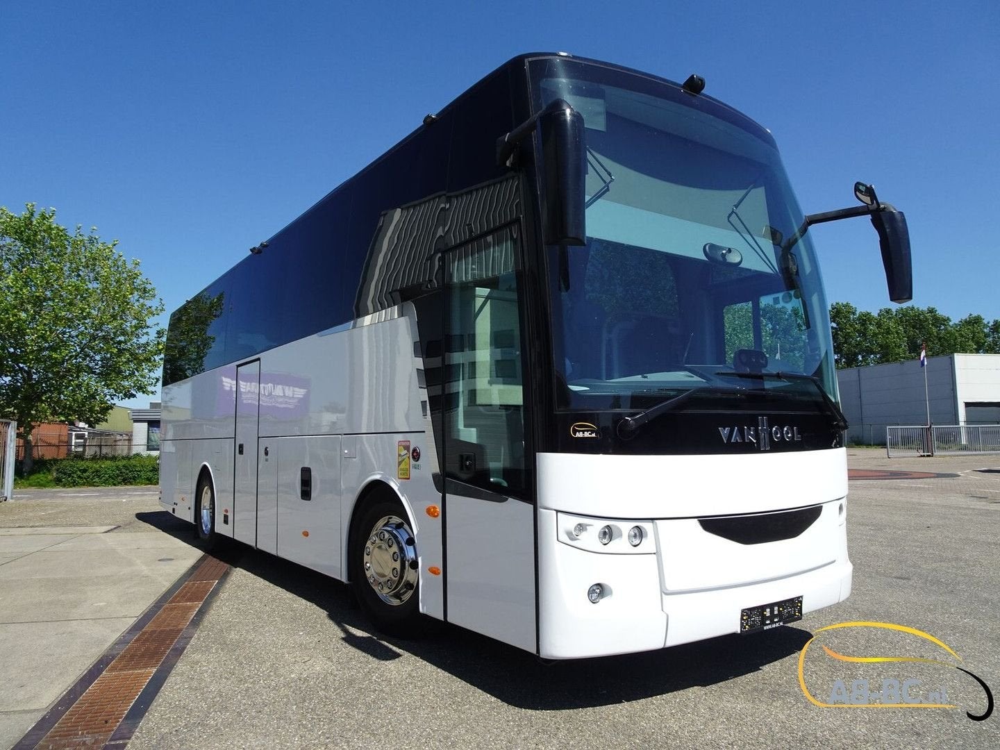 Vanhool EX11 High 45 Seats EURO 6 - 10 mtr, Automaat, 402 pk, Wit, Bedrijf