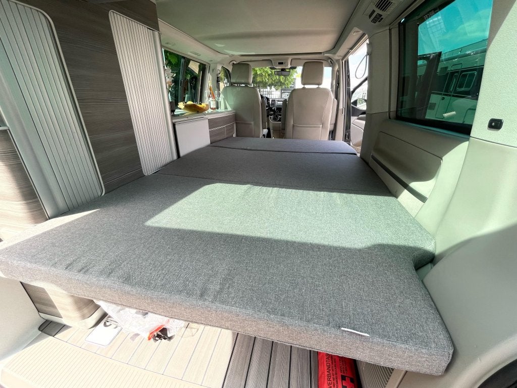 Volkswagen California Ocean Blue AUTOMAAT HEFDAK ELEKTRISCH, Caravans en Kamperen, Campers, Automaat, Volkswagen, Bedrijf, Diesel