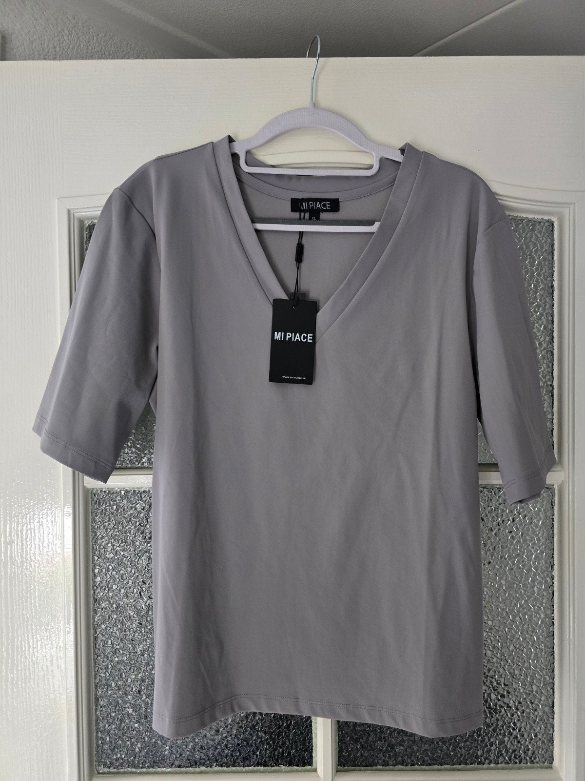 nieuw mi piace Elephant grey xl, Maat 46/48 (XL) of groter, Nieuw, Ophalen of Verzenden, Korte mouw
