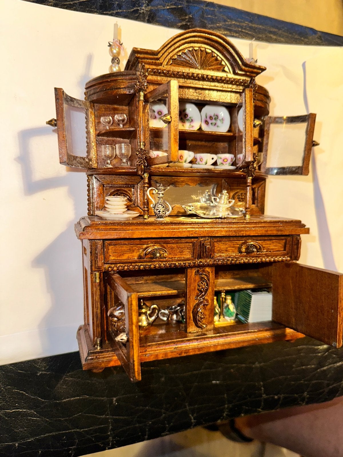 Prachtige Poppenhuis Kast 1:12 - Gedetailleerd en Complee#v#, Verzamelen, Poppenhuizen en Toebehoren, Ophalen, Zo goed als nieuw