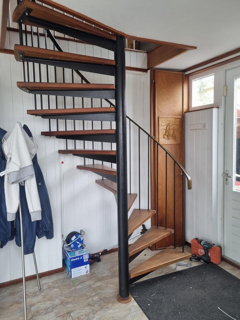 Mooie Spiltrap - Hout en Metaal, Ophalen of Verzenden, Gebruikt, Trap, 2 tot 4 meter