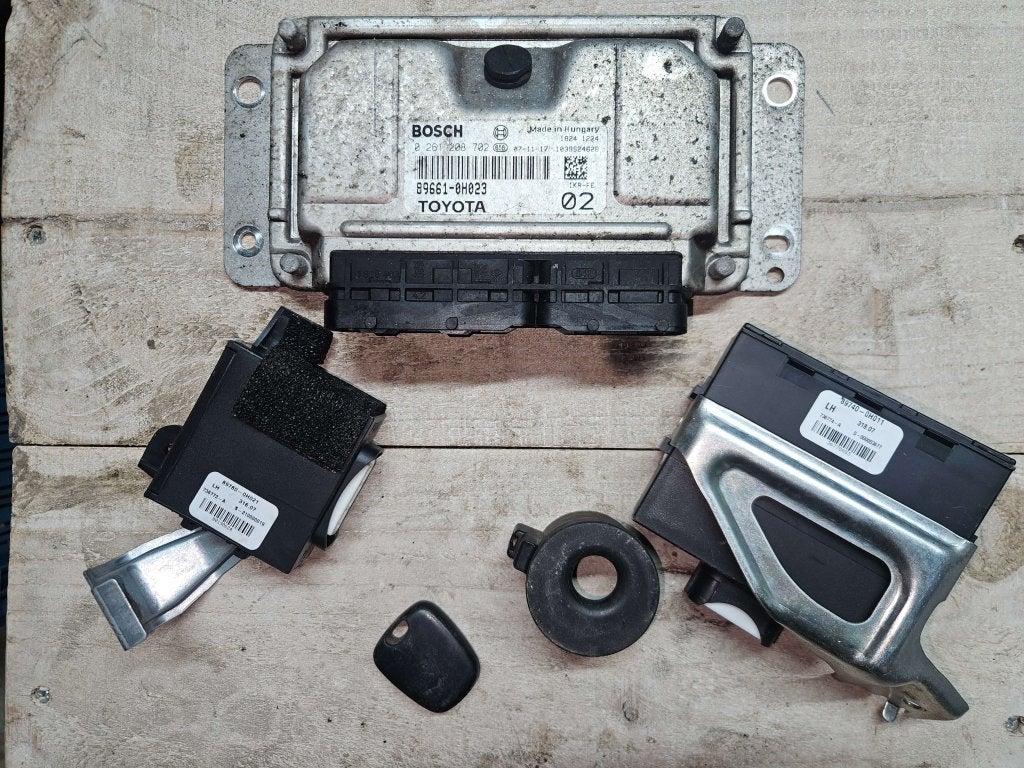 ECU  / COMPUTER PEUGEOT 107 / CITROEN C1 / TOYOTA AYGO, Niet ingevuld, Gebruikt, Citroën, Niet ingevuld