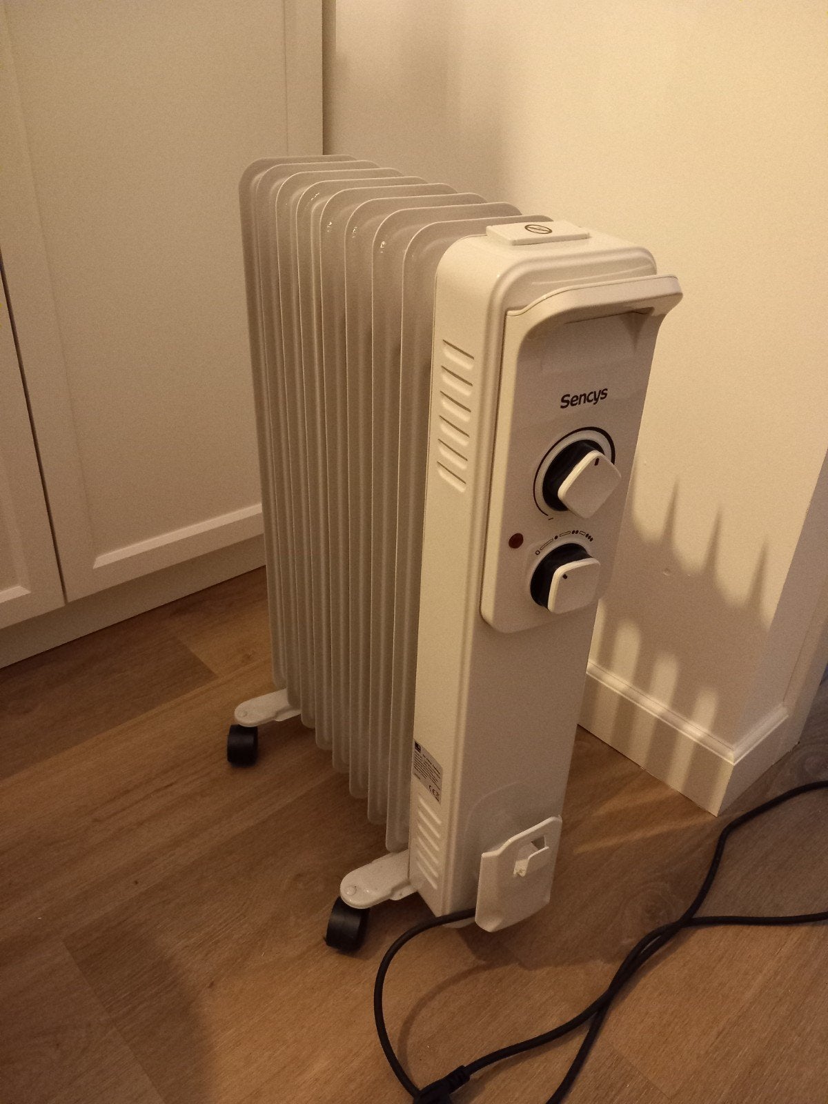 olieradiator 9 ribs 2000 watt, Ophalen, Minder dan 60 cm, Radiator, 30 tot 80 cm