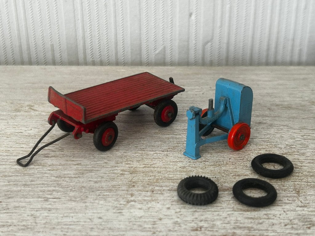 Dinky Toys + Lesney - onderdelen: wagen + betonmolen vintage, Ophalen, Gebruikt, Overige typen, Dinky Toys