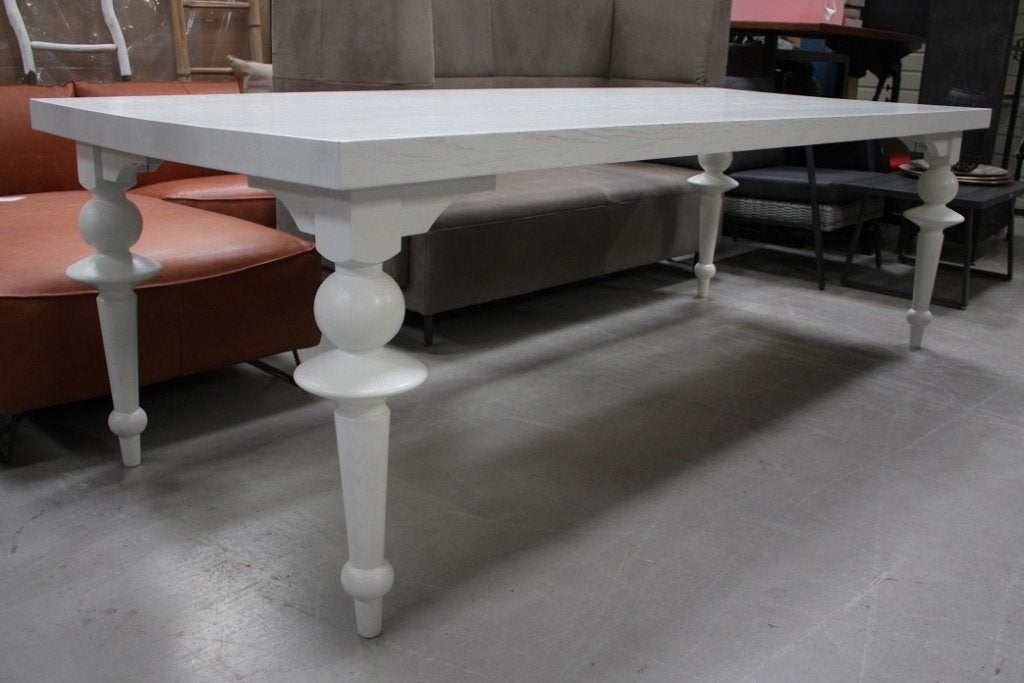 2 x mooie houten tafel eettafel wit met sierlijke bolpoot, Huis en Inrichting, Tafels | Eettafels, Ophalen, Gebruikt, 200 cm of meer