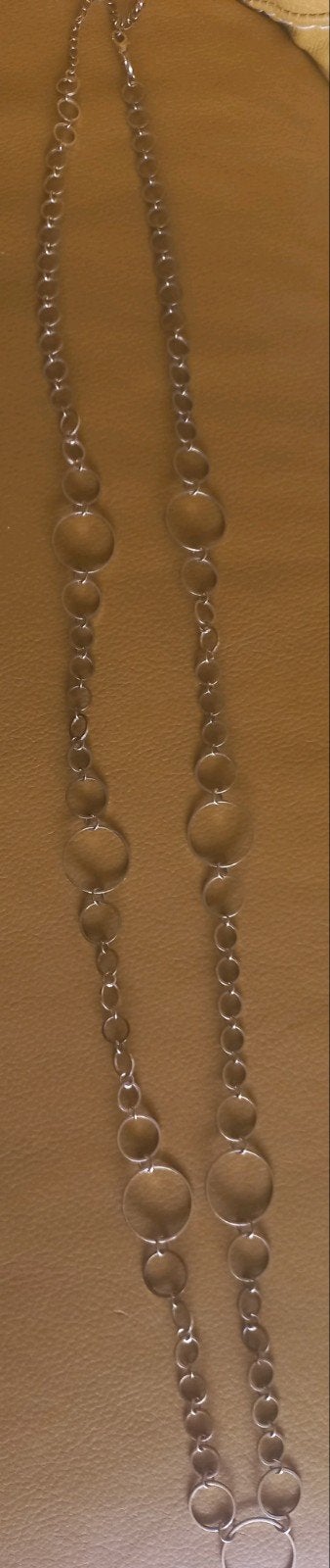 Lange goudkleurige schakelketting met ronde cirkels/ringen, Sieraden, Tassen en Uiterlijk, Overige materialen, Ophalen of Verzenden