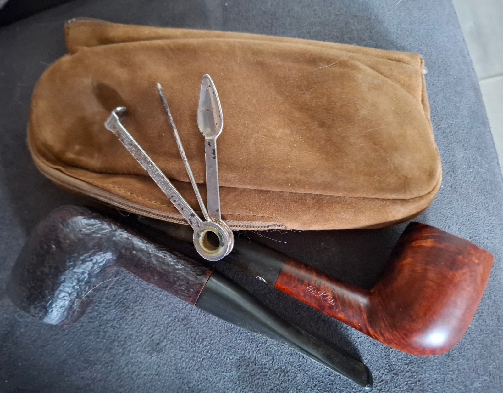 Oude tabakspijpen met etui en accessoires, Verzamelen, Ophalen of Verzenden, Gebruikt, (Water)pijp
