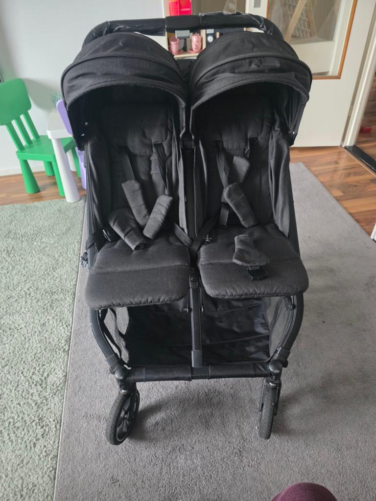 Kinderbuggy tweeling, Kinderen en Baby's, Buggy's, Ophalen of Verzenden, Gebruikt, Verstelbare rugleuning