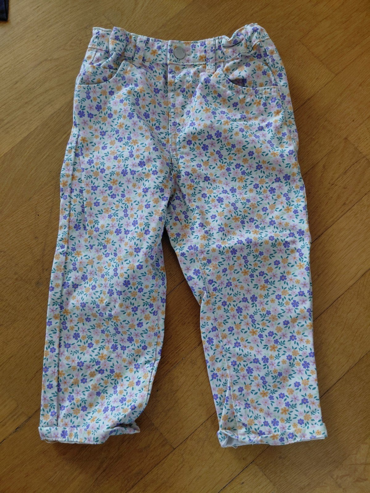 Hema spijkerbroek meisje bloemen, Ophalen of Verzenden, Zo goed als nieuw, Meisje, Broek