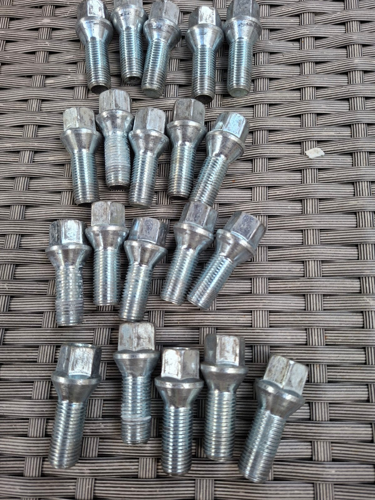 20 x wielbouten voor o.a. vw seat skoda audi, Auto diversen, Auto-accessoires, Verzenden, Gebruikt