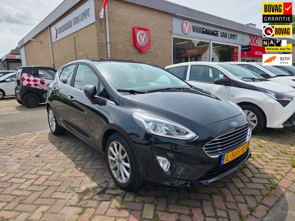 Ford Fiesta 1.0 EcoBoost Titanium X | Voorruitverwarming | S, Auto's, Ford, Voorwielaandrijving, 12 maanden, Stof, Gebruikt