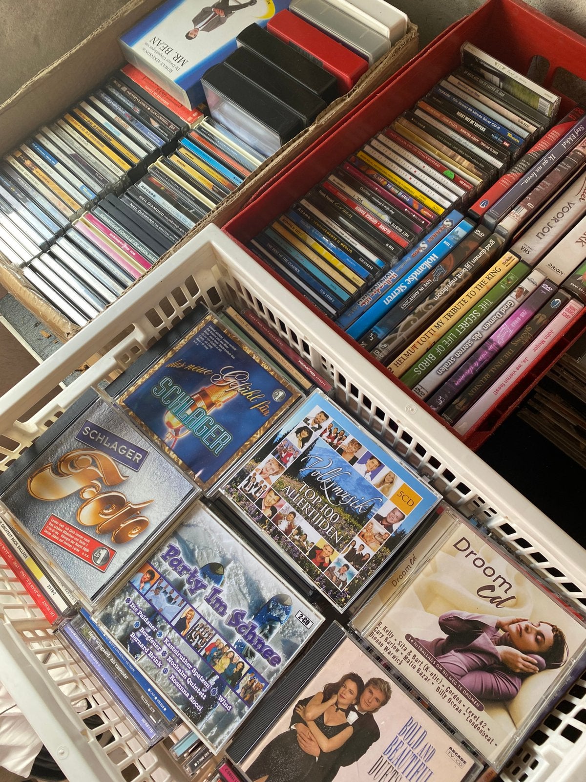 Cd’s en enkele dvd’s, Alle leeftijden, Ophalen, Gebruikt