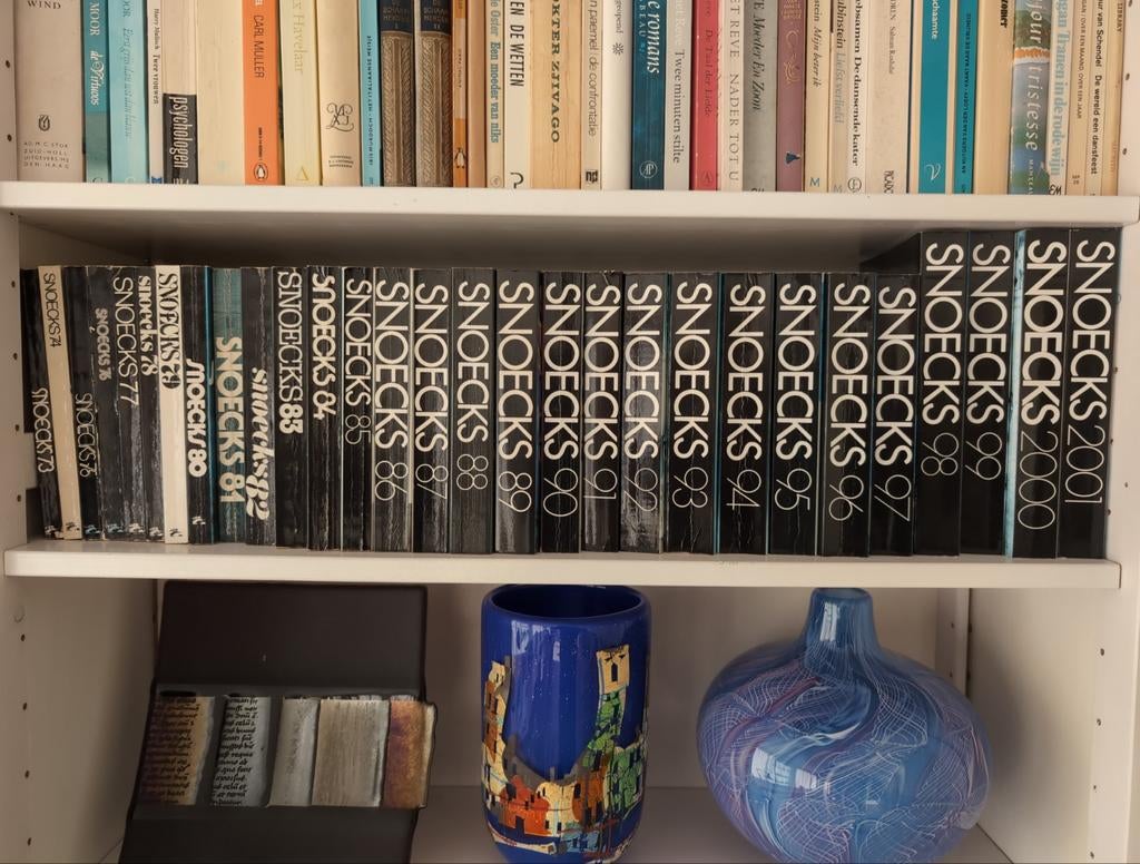 Complete serie SNOECKS 1973-2018 (45 stuks) - Nette staat, Ophalen of Verzenden, Zo goed als nieuw