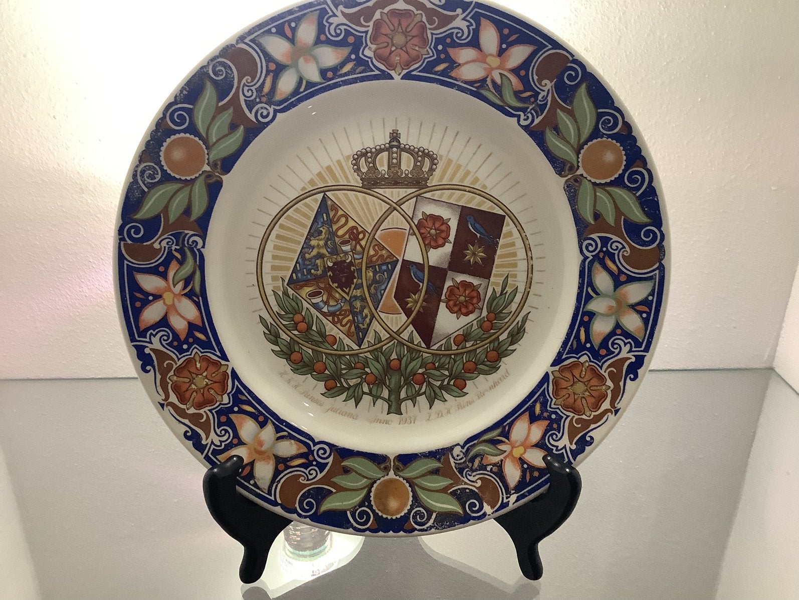 Bord ter gelegenheid huwelijk Juliana & Bernhard 1937, Antiek en Kunst, Ophalen of Verzenden