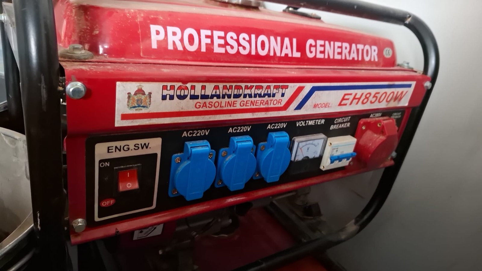 Holland Kraft EH8500W Benzine Aggregaat 3x 220V 1x 380V, Gebruikt, Benzine, Ophalen of Verzenden, Minder dan 5 kVA