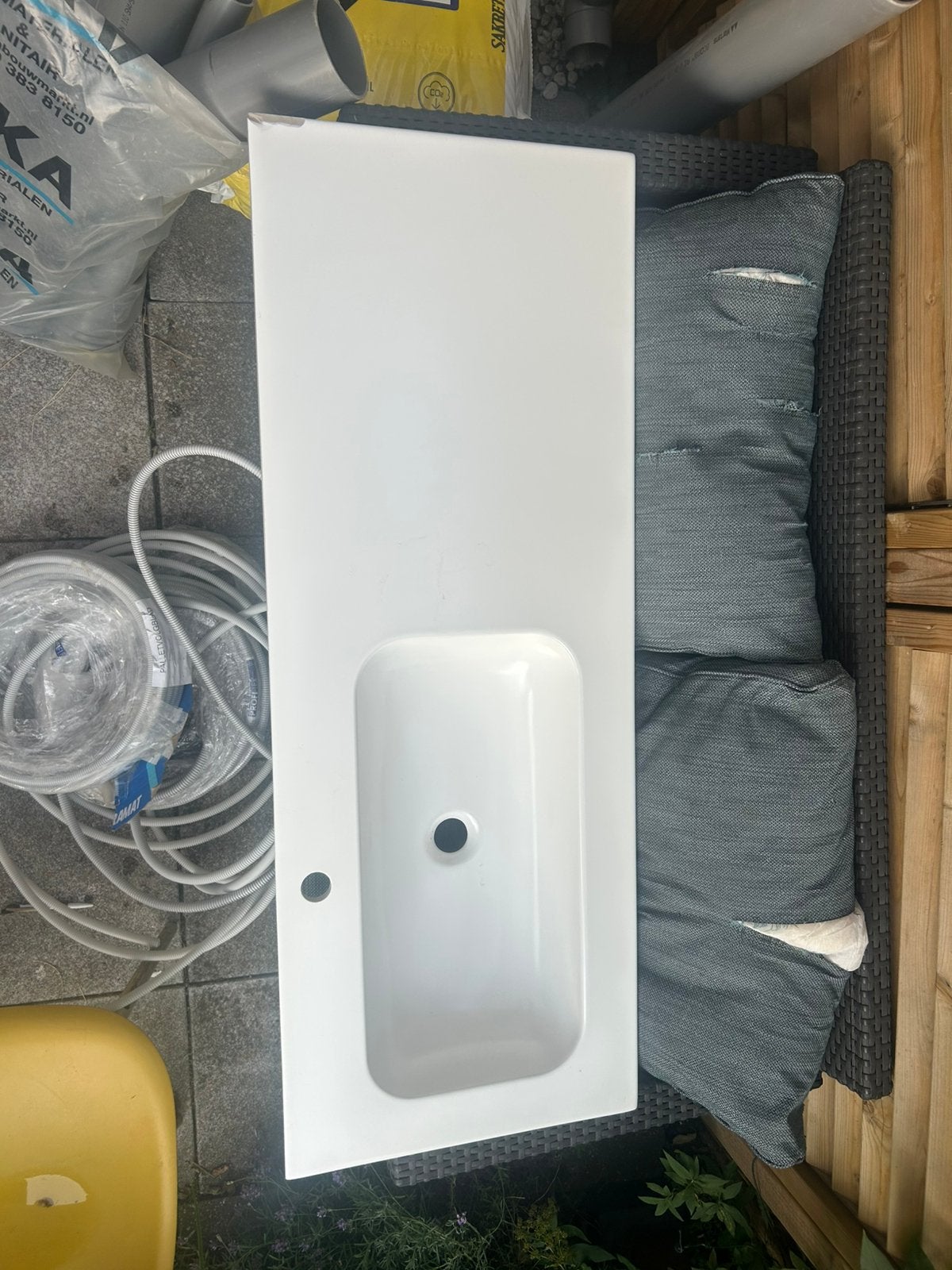 Wasbak met schade, Ophalen, Gebruikt