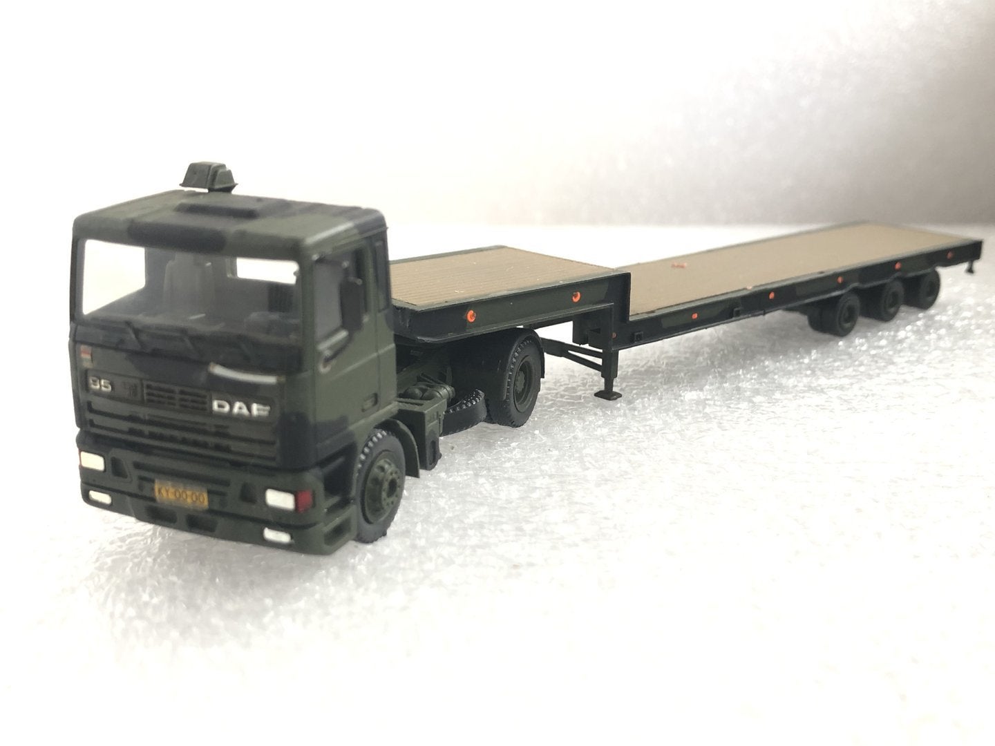 HERPA DAF95 Nederlandse leger, Ophalen of Verzenden, Zo goed als nieuw, Bus of Vrachtwagen, Herpa