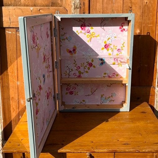 Medicijn kast apothekers kastje brocante Frankrijk 61 hoog, Ophalen