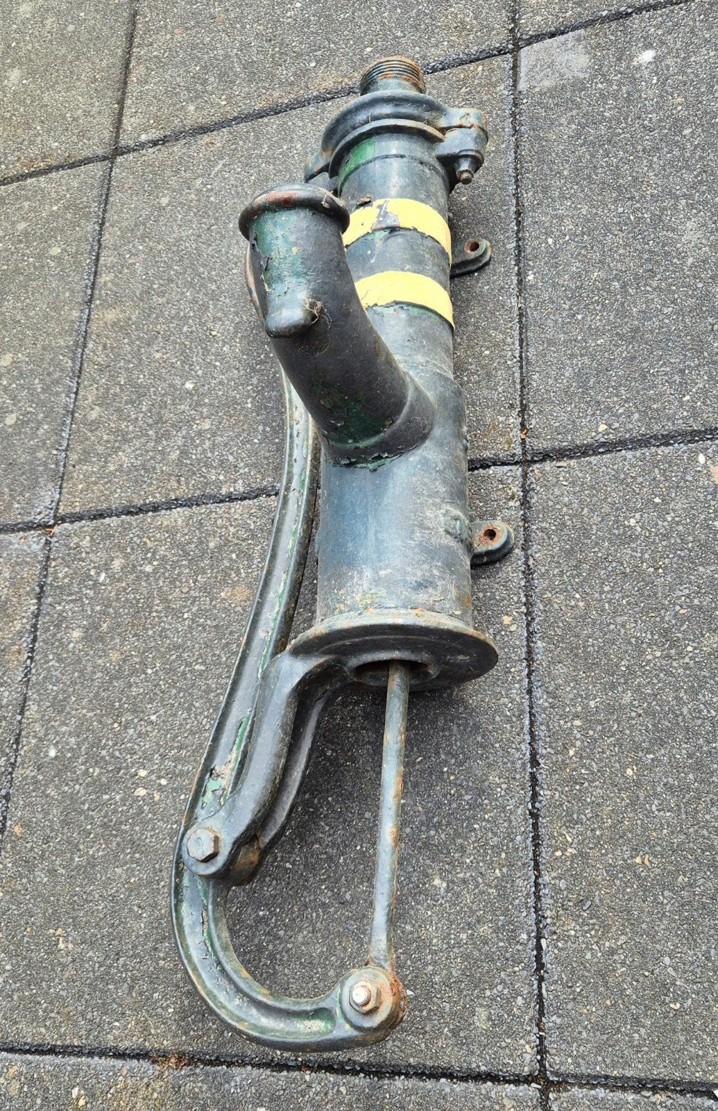 Antieke gietijzeren waterpomp 'IDEAL' - Decoratie, Tuin en Terras, Waterpompen, Ophalen of Verzenden