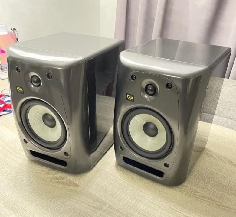 Set KRK 6 Ferrari Grey Studio Monitors Actieve Speakers 7 8, 150 watt of meer, Stereo speakers, Inclusief kabels, Ophalen of Verzenden