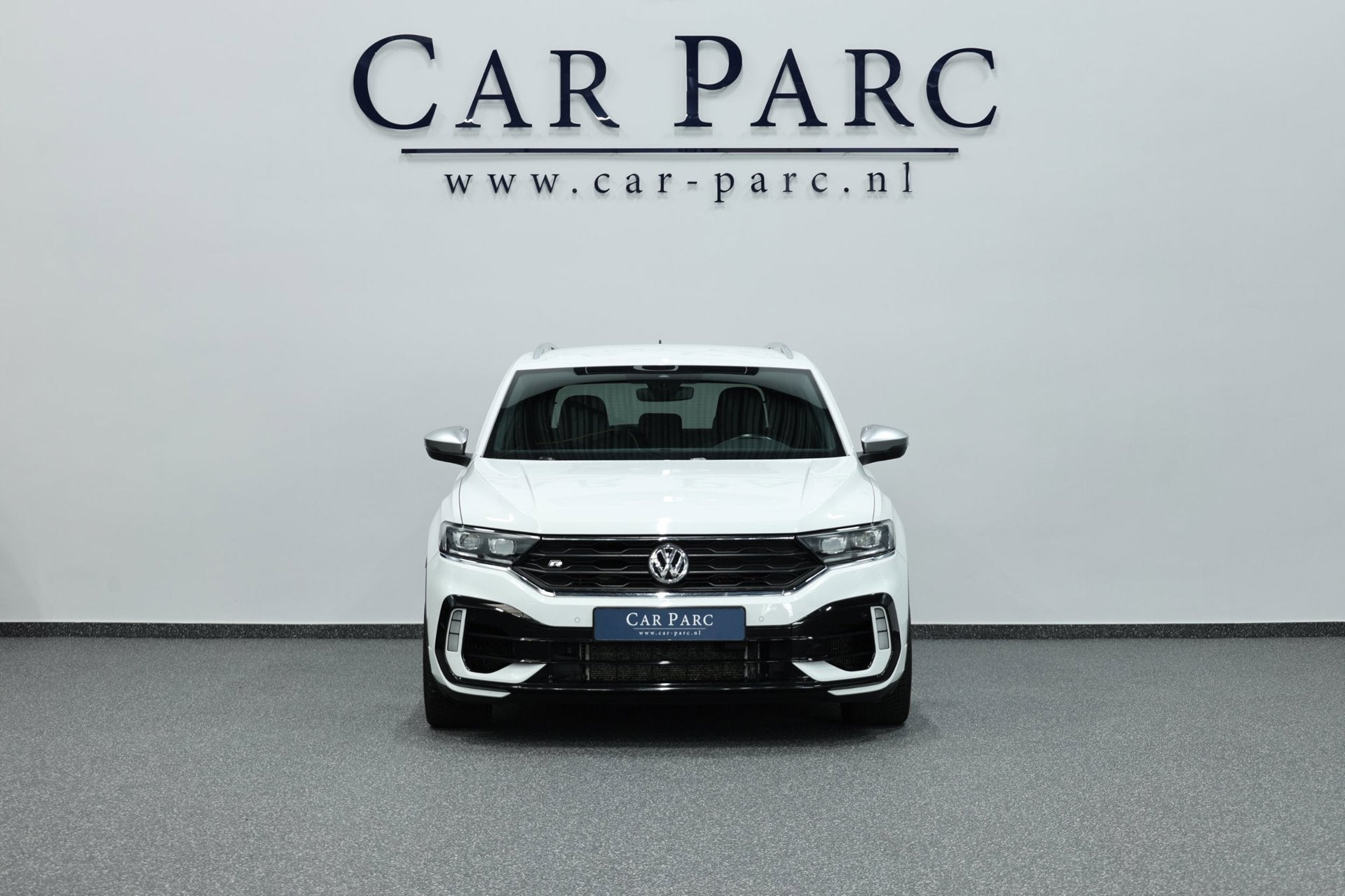Volkswagen T-Roc 2.0 TSI 4Motion R 301+PK AKRAPOVIC/VIRTUAL/, Automaat, Gebruikt, 4 cilinders, 1984 cc