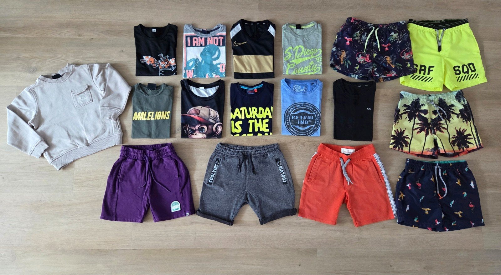 Groot pakket zomerkleding voor jongens in maat 122/128, Ophalen of Verzenden, Gebruikt, Maat 128