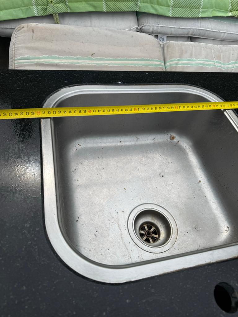 RVS spoelbak met zwart aanrechtblad, Huis en Inrichting, Keuken | Keukenelementen, Gebruikt, Zwart, Ophalen of Verzenden, 200 cm of meer