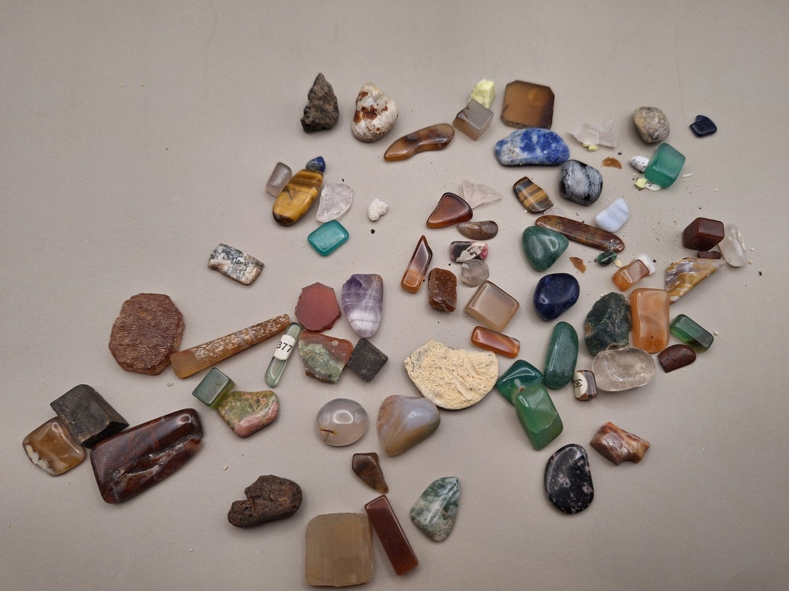 Diverse collectie mineralen en edelstenen -14, Verzamelen, Mineralen en Fossielen, Ophalen of Verzenden, Mineraal
