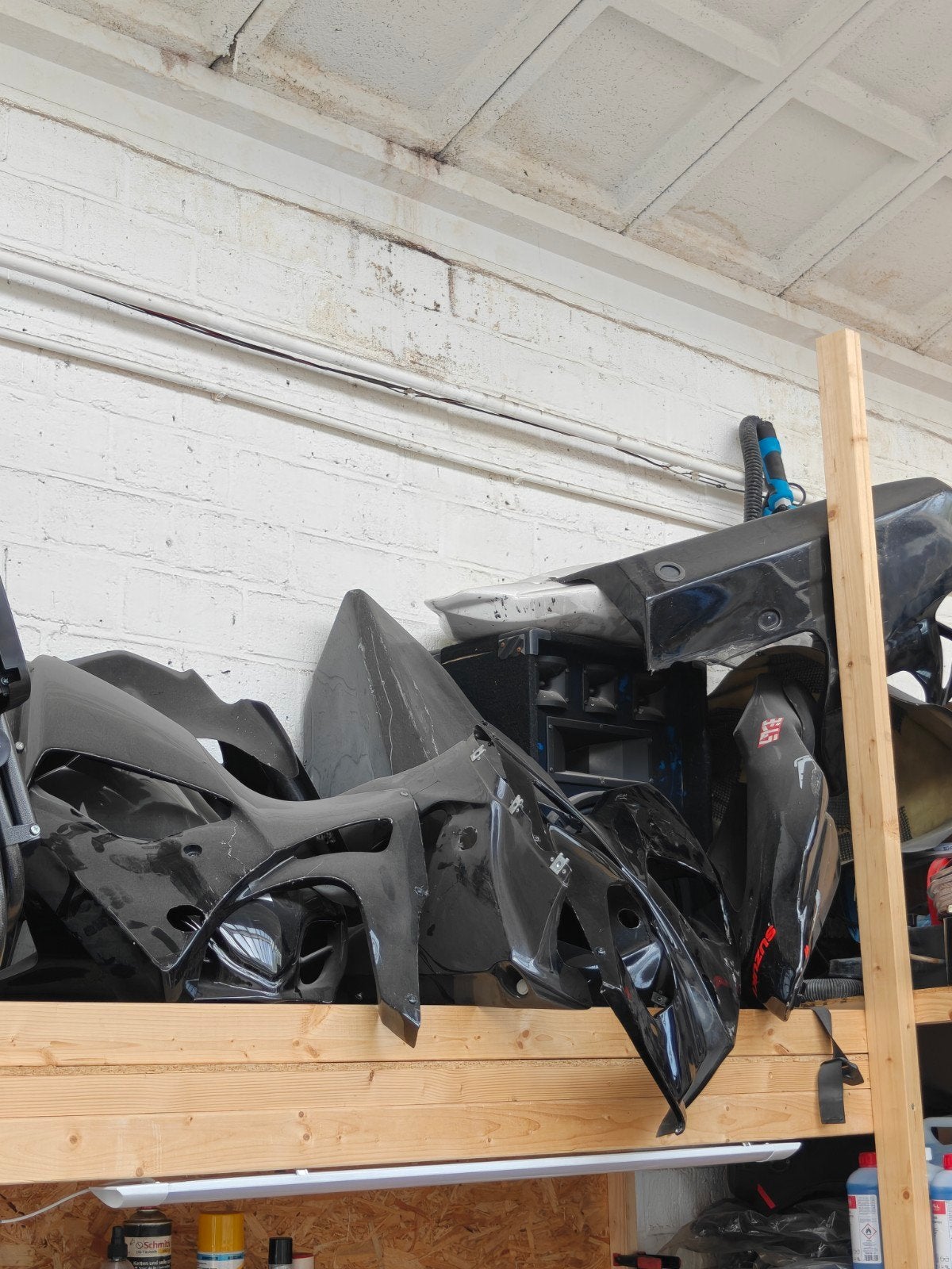 Bijna twee complete race kuipsets Suzuki GSX-R 1000 K9/L5, Motoren, Onderdelen | BMW, Ophalen, Gebruikt