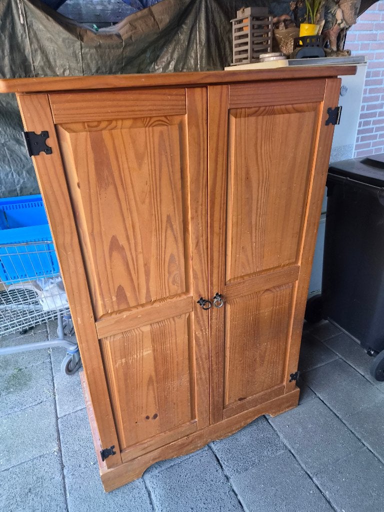 Mooie computer kast, Ophalen, Overige materialen, Gebruikt, 40 tot 80 cm